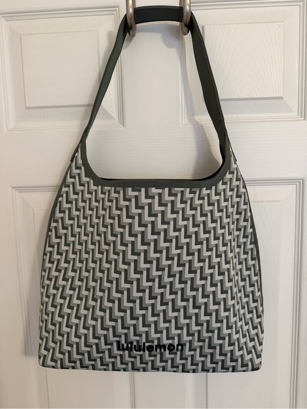 lululemon athletica grey eucalyptus Chevron Shoulder Bag